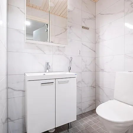 公寓 Compact 2bdr With Private Sauna 罗瓦涅米