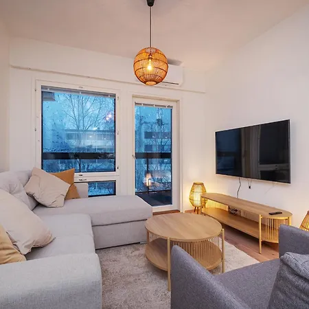 Compact 2bdr With Private Sauna *